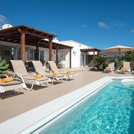 فيلة Casa Lirio *
